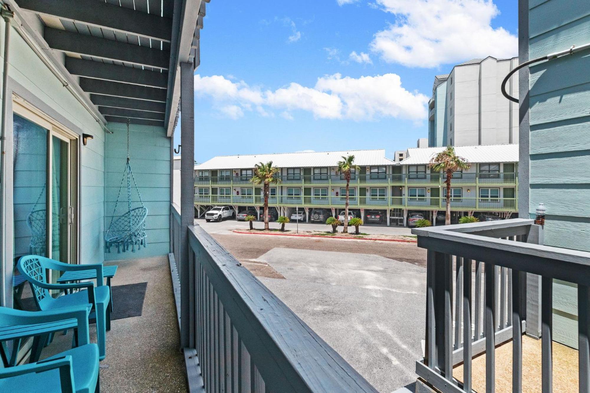 2-Bedroom Condo On Gulf Shores Beach W/Pool Exterior photo